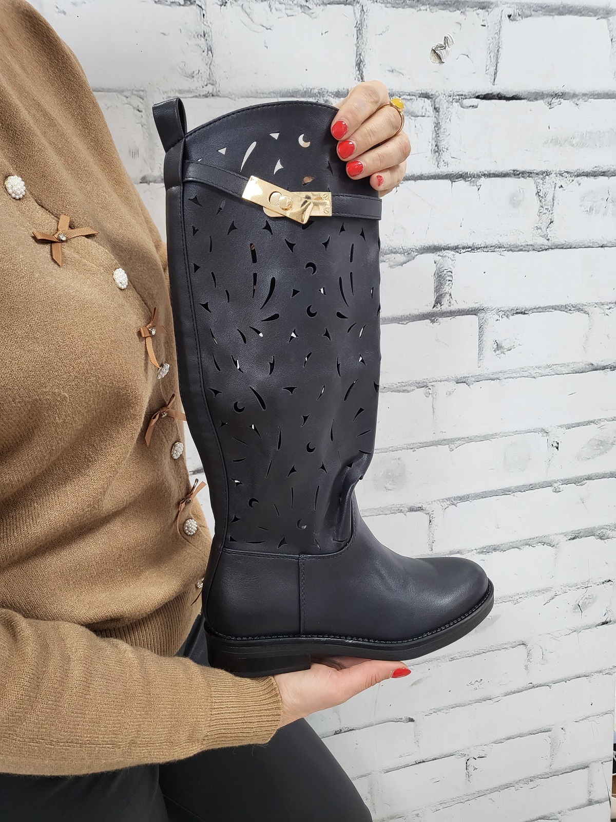 Ženske čizme E8656