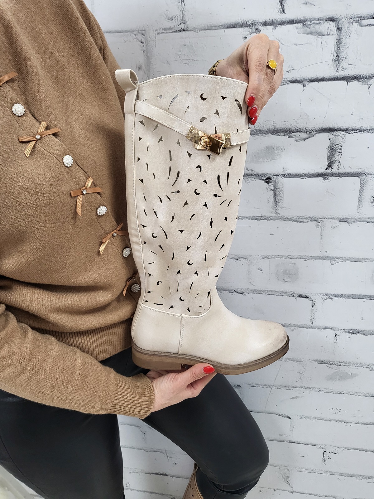 Ženske čizme E8656